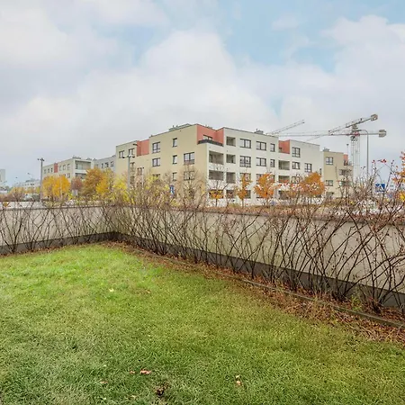 Cozy With Parking And Garden By Renters Lägenhet Warszawa