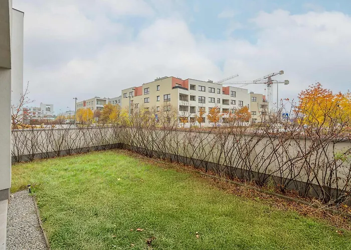 Cozy With Parking And Garden By Renters Appartement Warschau