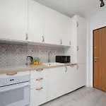 Cozy With Parking And Garden By Renters Apartamento